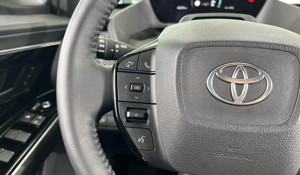 Toyota bZ4X Executive 5d