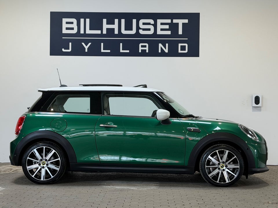 MINI Cooper SE Classic Trim 3d