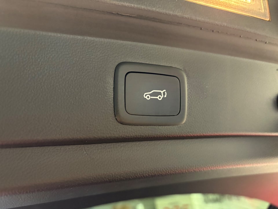 MG Marvel R Luxury 5d