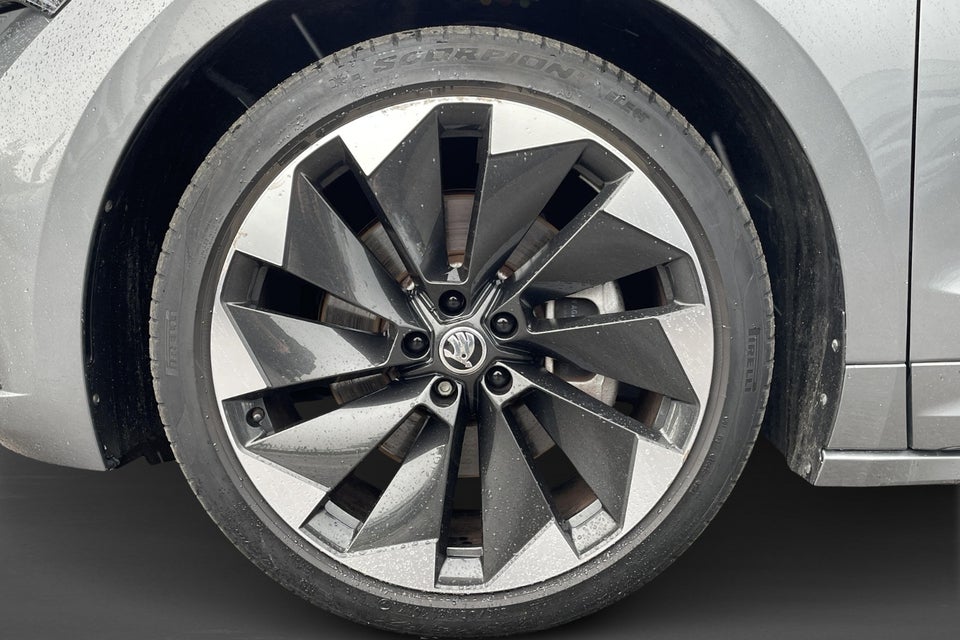 Skoda Enyaq 80x iV Sportline Maxx Coupé 5d