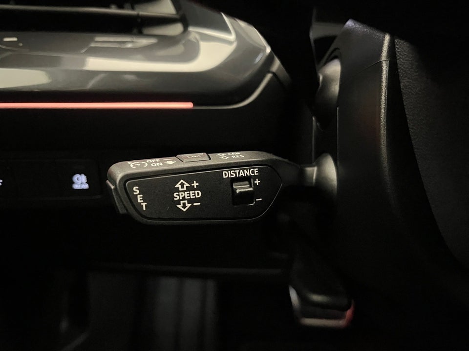 Audi Q4 e-tron 45 S-line quattro 5d