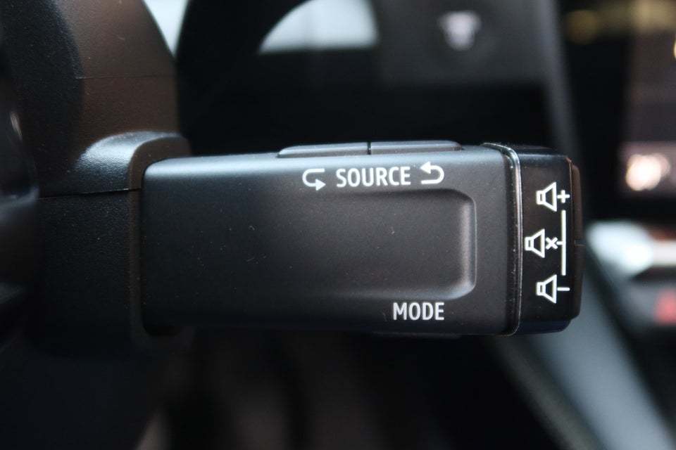 Renault Megane E-Tech 60 Iconic 5d