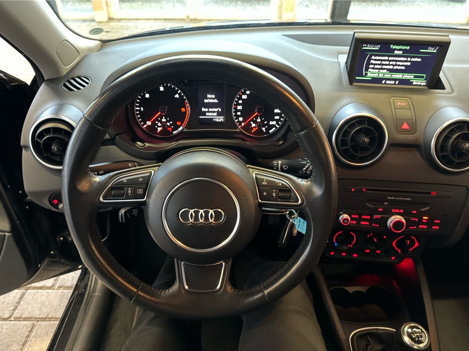 Audi A1 1,6 TDi 90 Ambition Sportback 5d