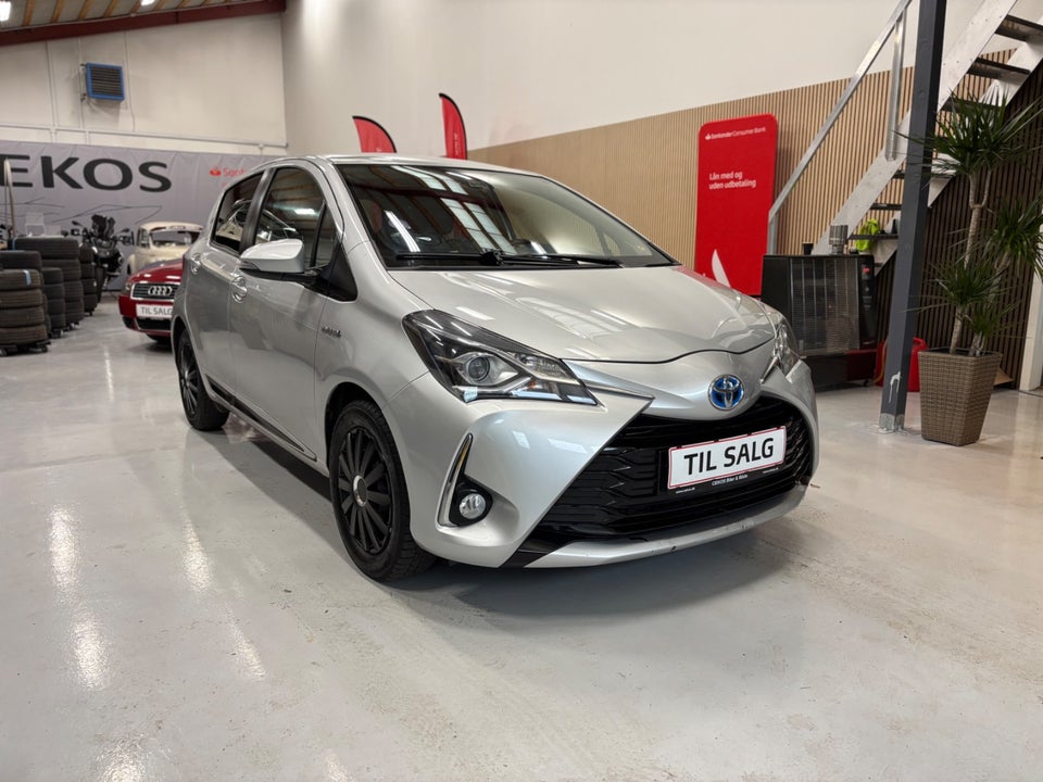 Toyota Yaris 1,5 Hybrid H3 Limited e-CVT 5d