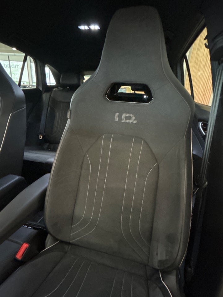 VW ID.4 77 Pro 5d