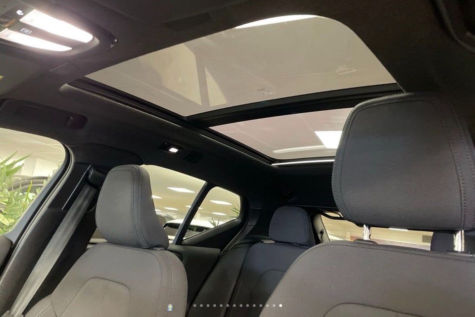 Volvo EX40 Extended Range Ultra Black Edition 5d
