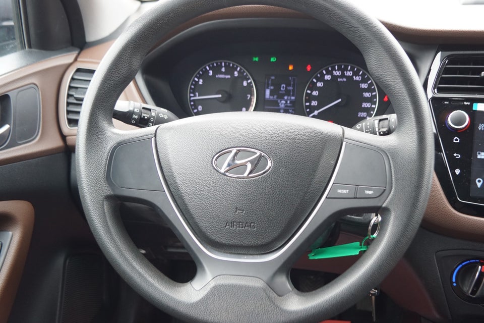 Hyundai i20 1,25 Life+ 5d