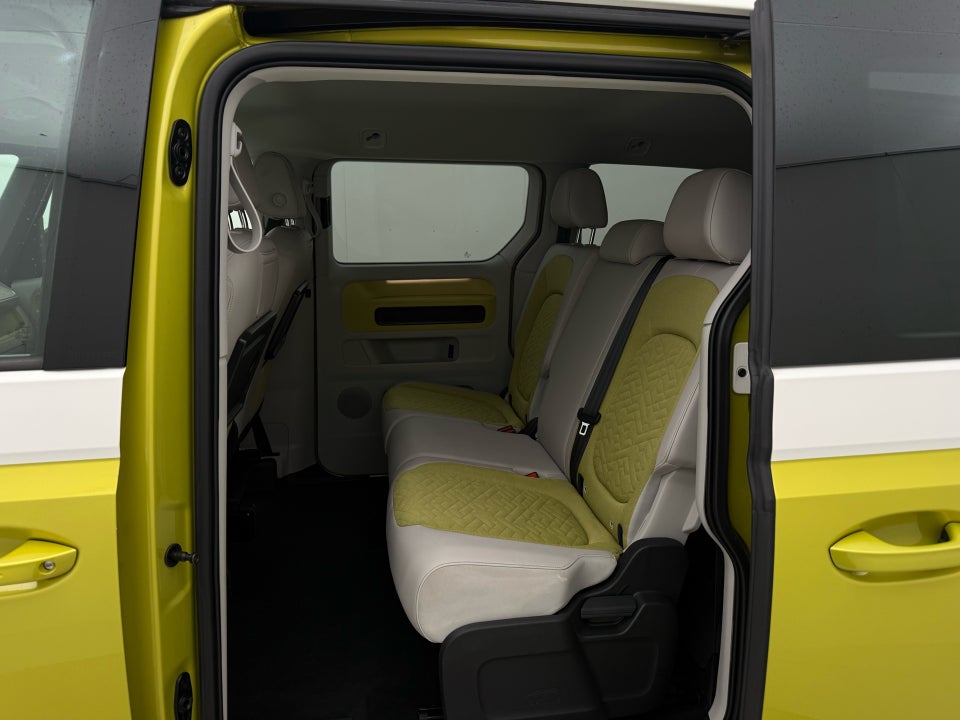 VW ID.Buzz 77 Pro SWB 5d