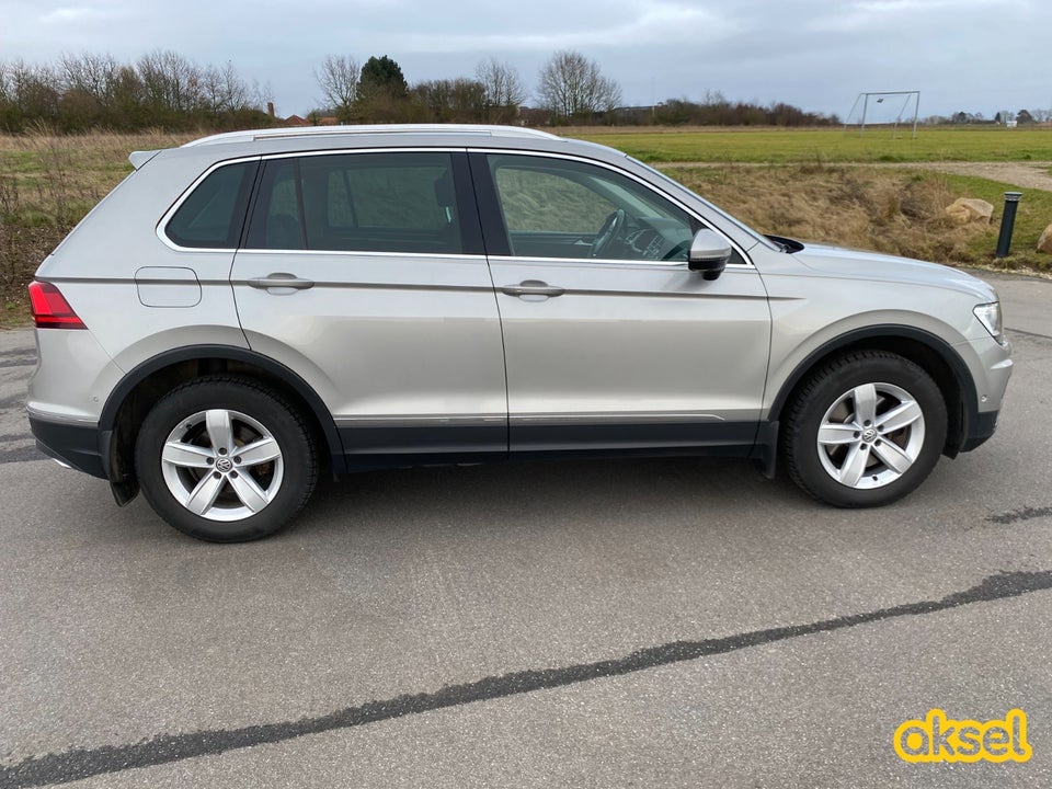 VW Tiguan 2,0 TSi 220 Highline DSG 4Motion 5d