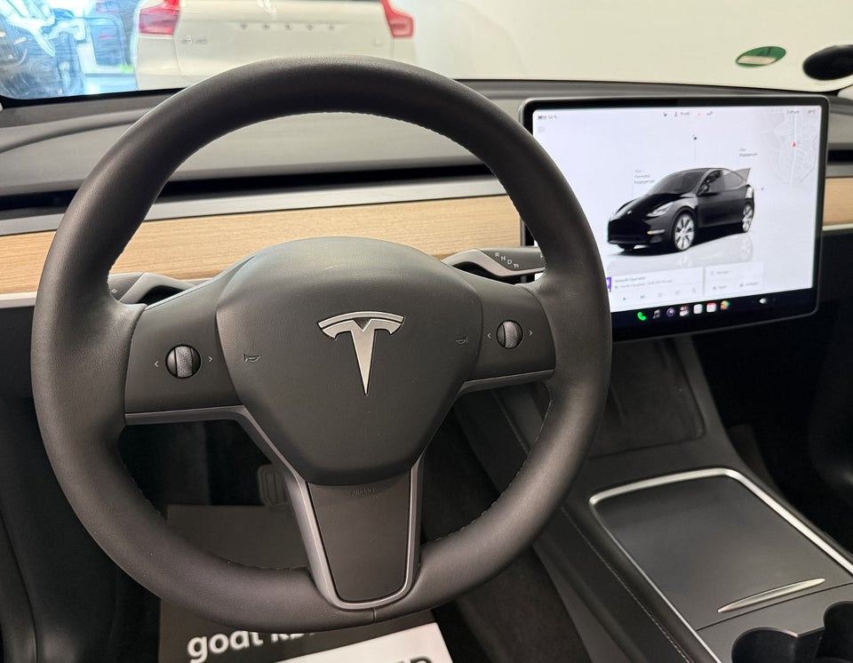 Tesla Model Y Long Range AWD 5d