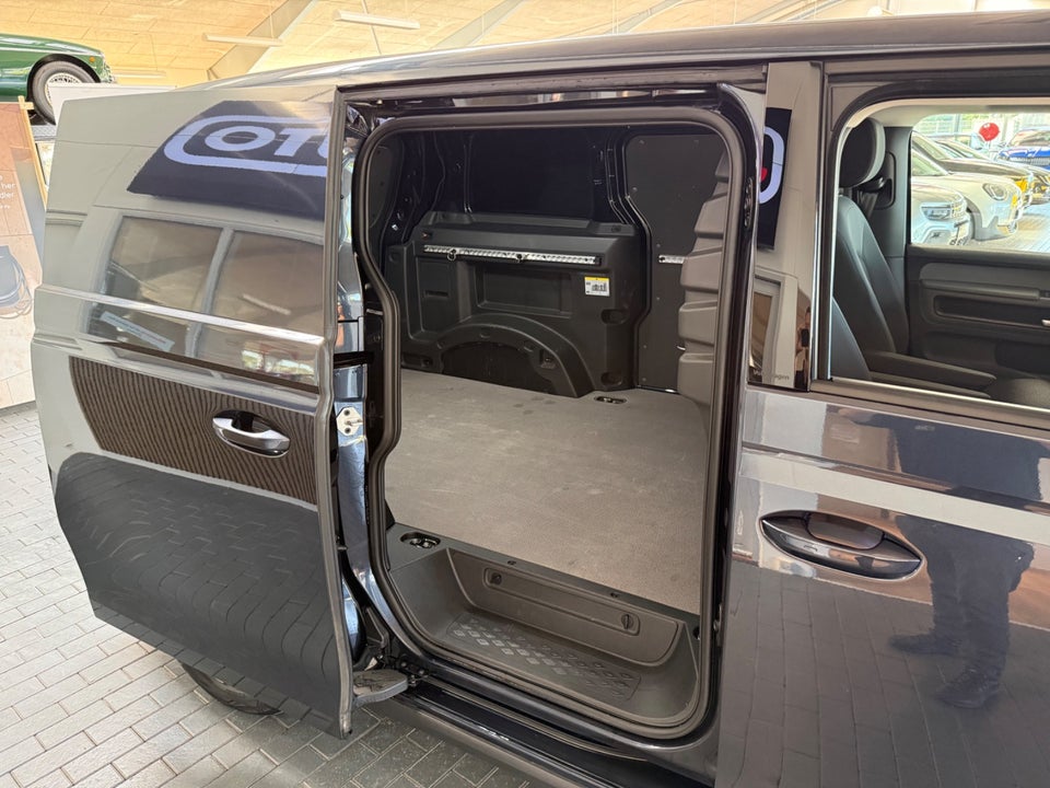 VW ID. Buzz 77 Cargo Pro