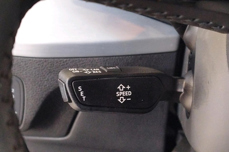 Audi Q2 35 TFSi S-tr. 5d