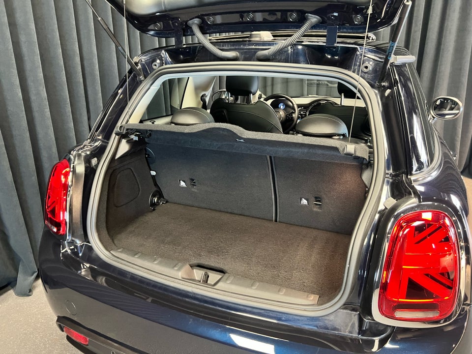 MINI Cooper SE Classic Trim 3d