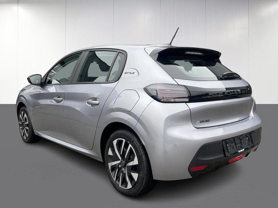 Peugeot e-208 50 Style 5d