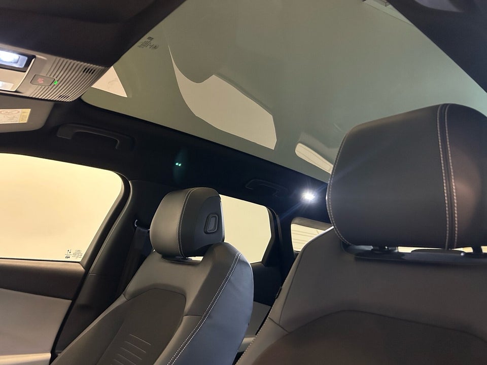 Ford Explorer 77 Premium Extended Range 5d