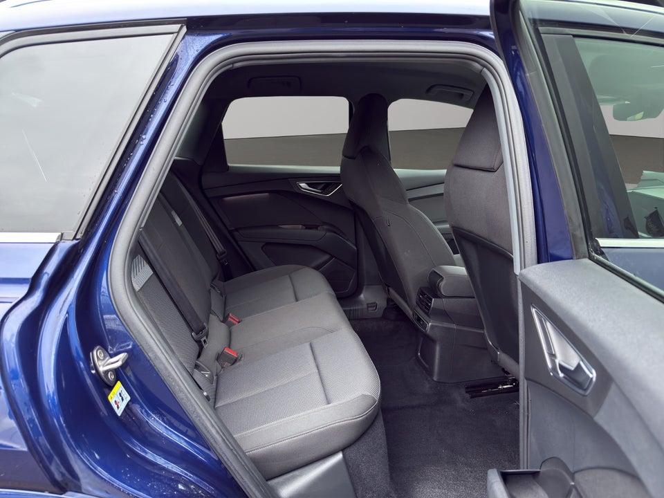 Audi Q4 e-tron 35  5d
