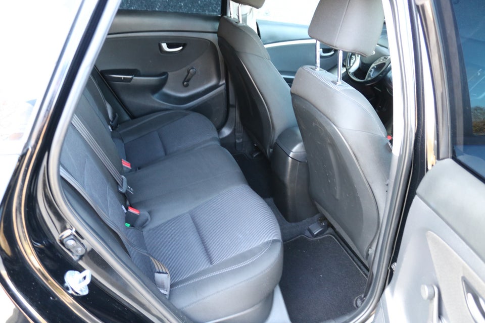Hyundai i30 1,6 GDi XTR CW Eco 5d