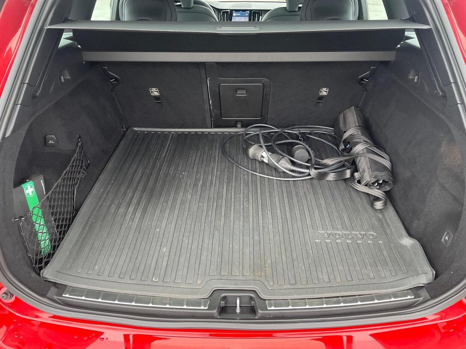 Volvo XC60 2,0 T6 ReCharge R-Design aut. AWD 5d