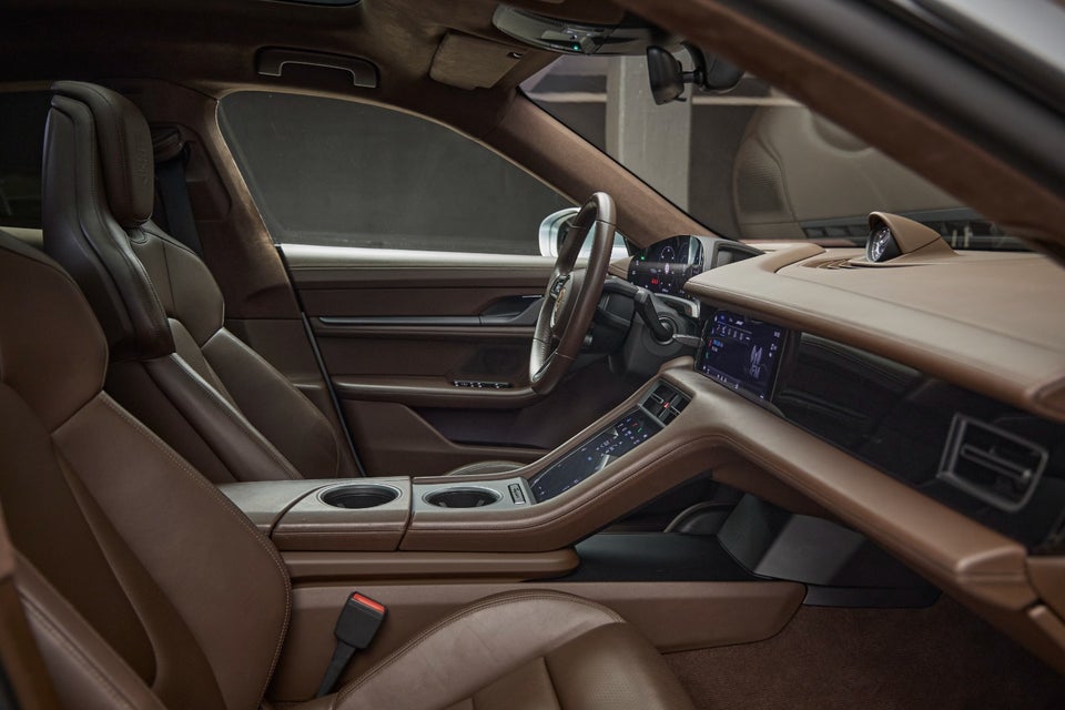 Porsche Taycan 4S 4d