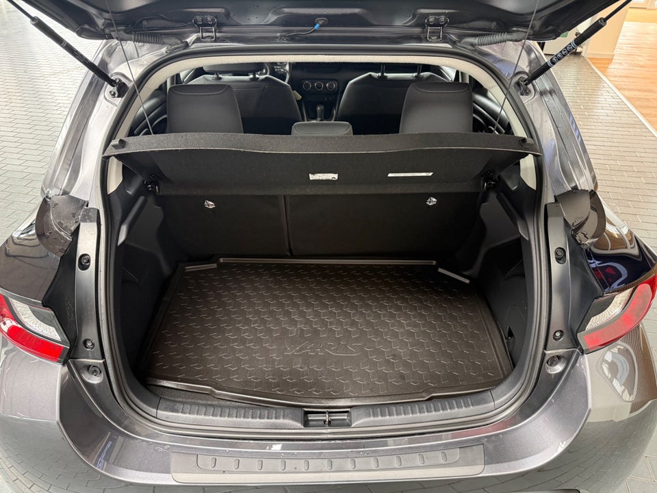 Toyota Yaris 1,5 Active CVT 5d