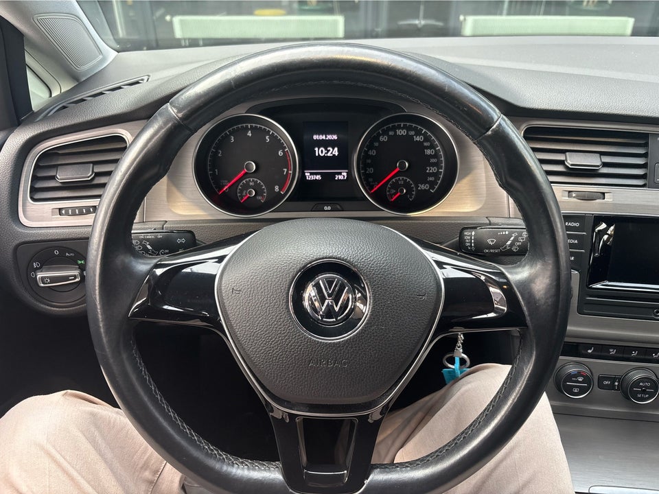 VW Golf VII 1,4 TSi 122 Comfortline BMT 5d