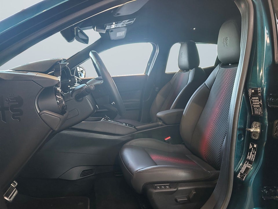 Alfa Romeo Junior Elettrica Speciale 5d