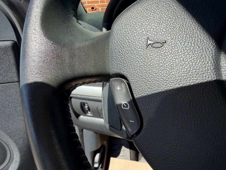 Renault Clio III 1,5 dCi 75 Avantage Sport Tourer 5d