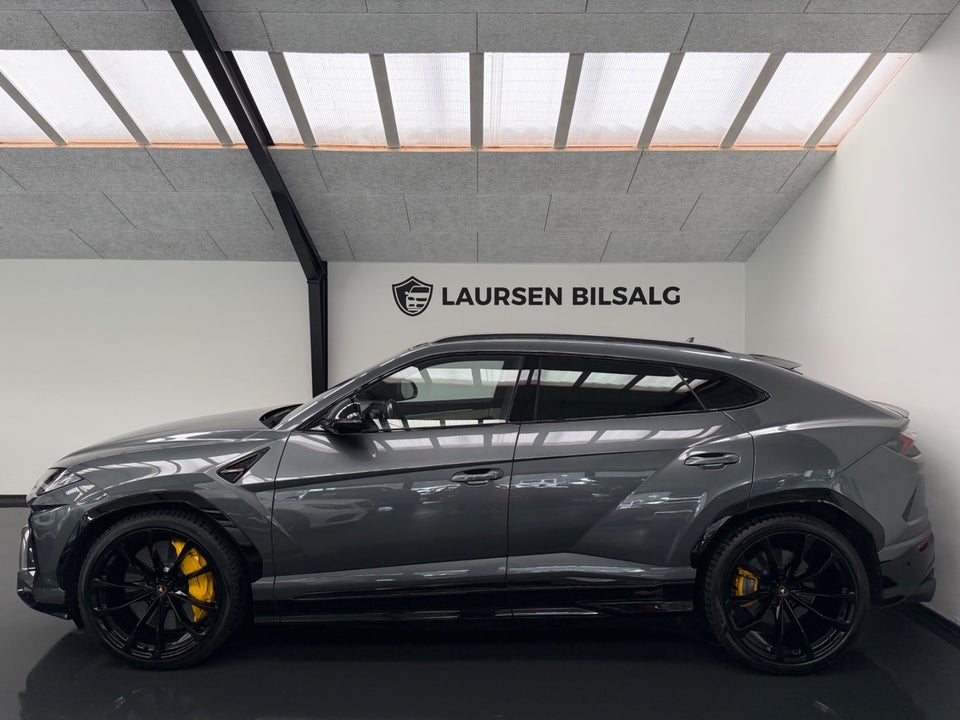 Lamborghini Urus 4,0  5d