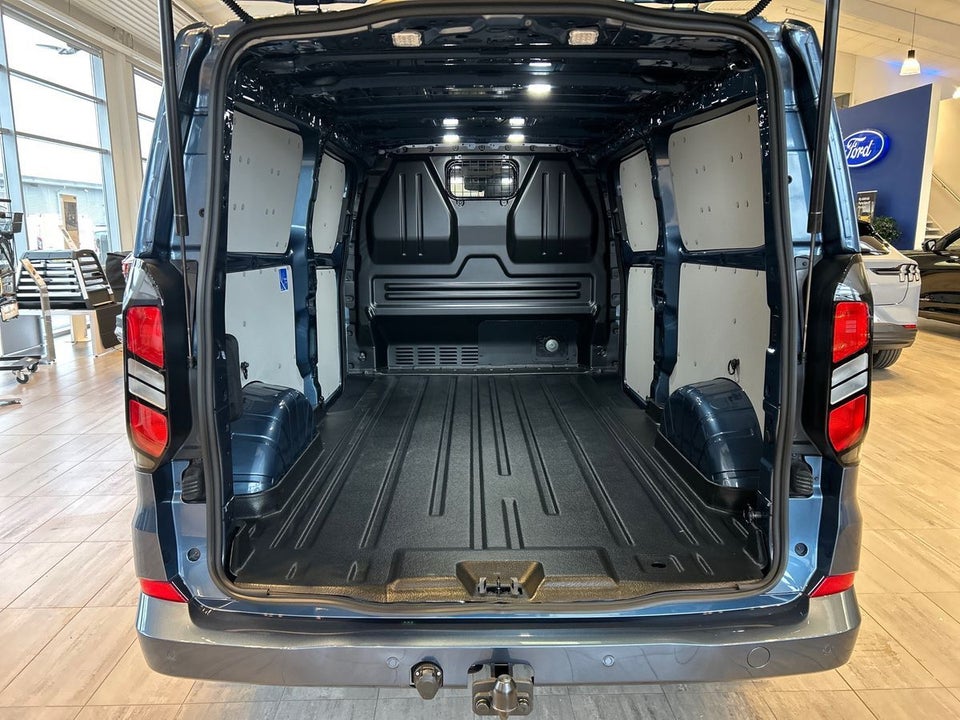 Ford Transit Custom 320 L2 2,5 PHEV Limited CVT