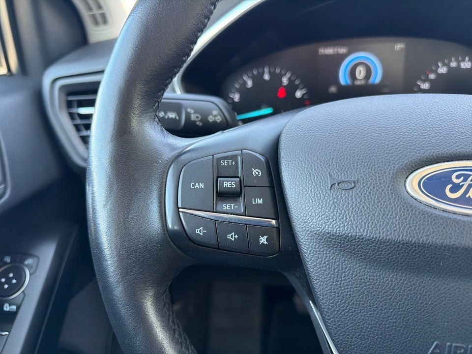 Ford Focus 1,0 EcoBoost Titanium stc. 5d