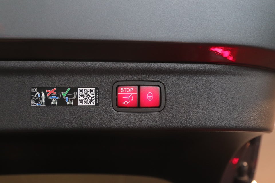 Mercedes EQE300 SUV Electric Art 5d