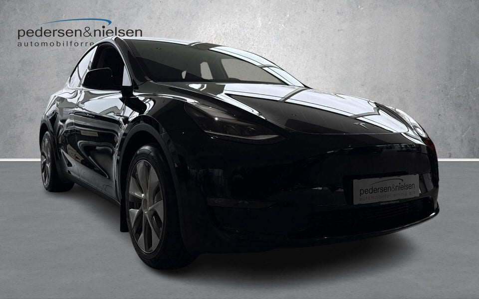 Tesla Model Y Long Range AWD 5d