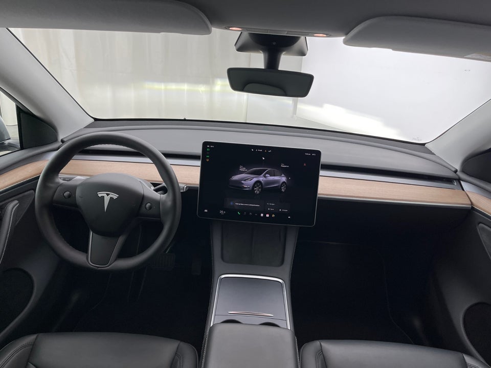 Tesla Model Y Long Range AWD 5d
