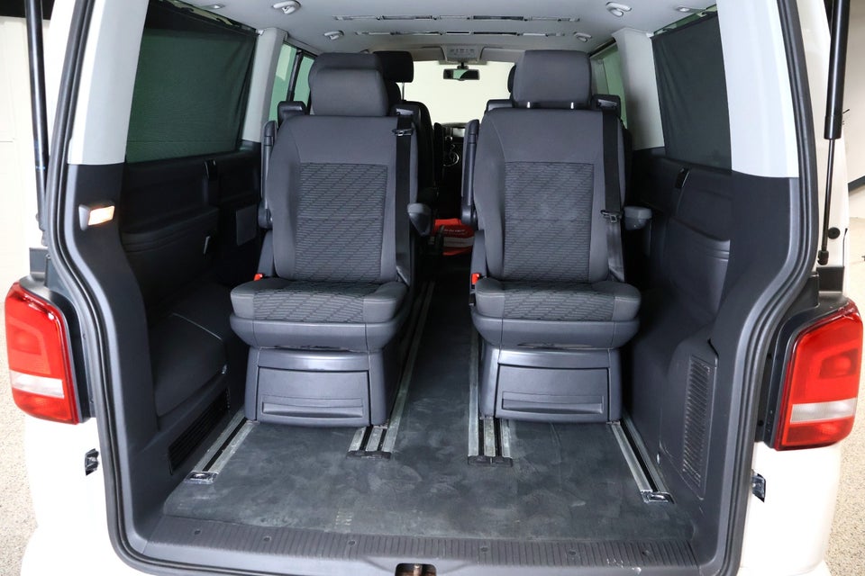 VW Multivan 2,0 TDi 140 Comfortline DSG lang 4d