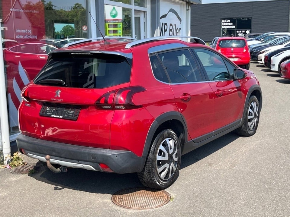 Peugeot 2008 1,6 BlueHDi 100 Allure Sky 5d