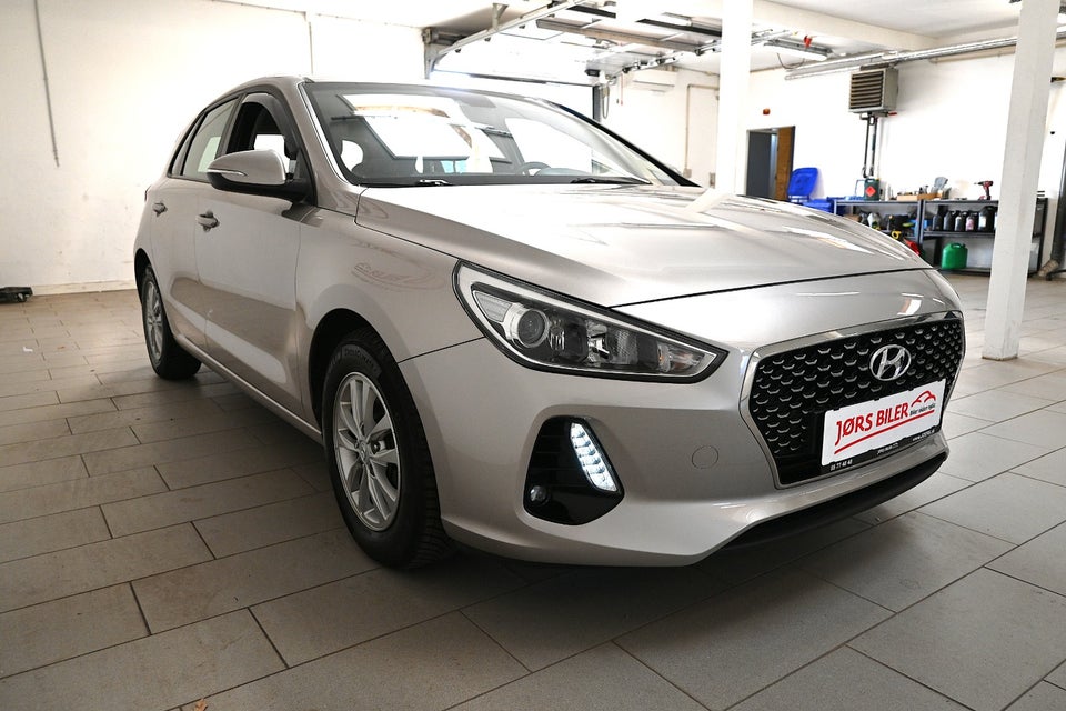 Hyundai i30 1,6 CRDi 110 Life+ 5d