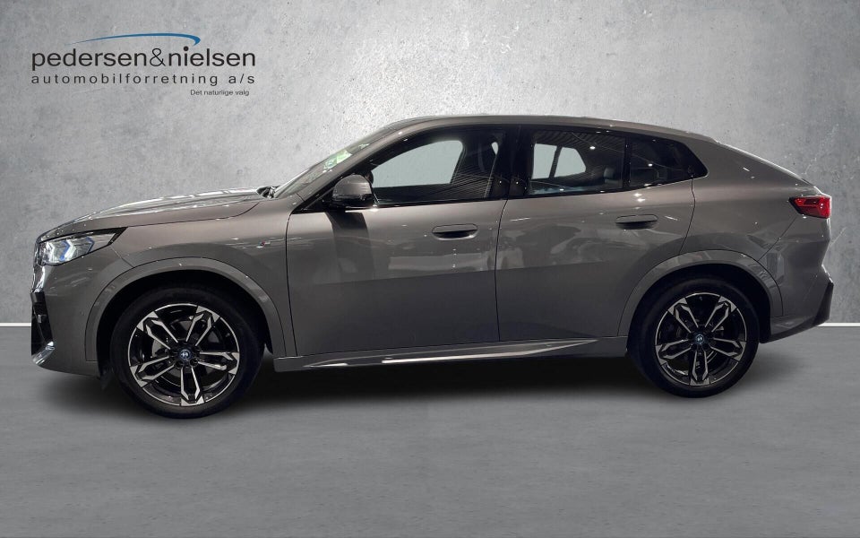 BMW iX2 eDrive20 M-Sport 5d