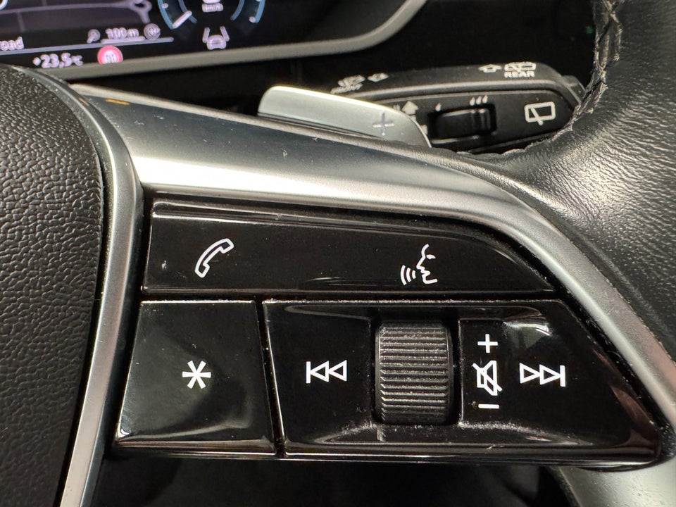 Audi e-tron 55 quattro 5d