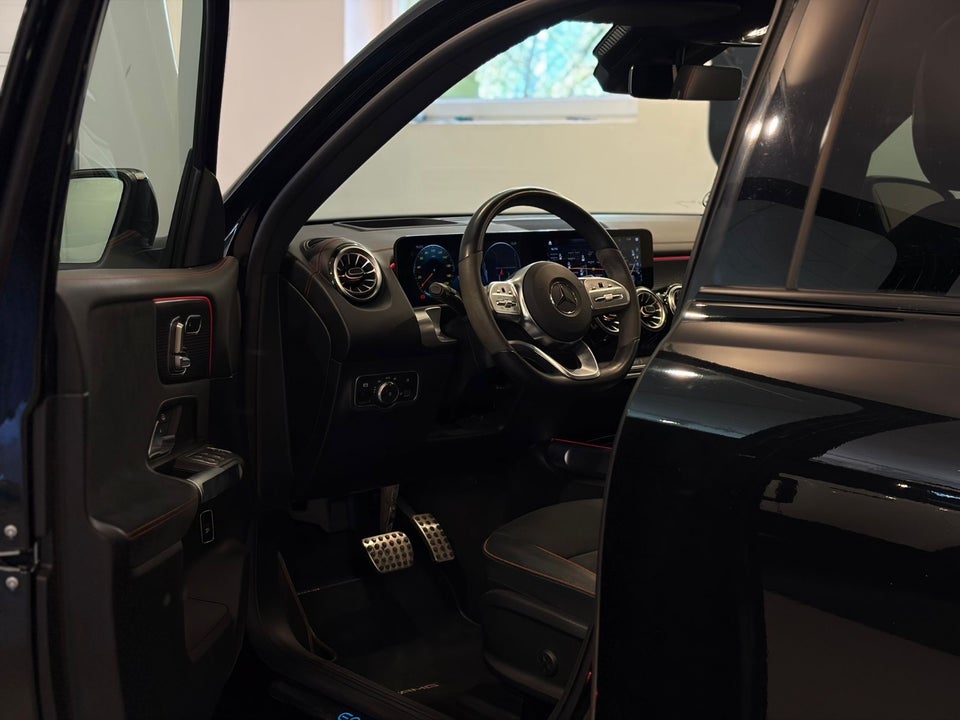 Mercedes EQB300 AMG Line 4Matic 5d