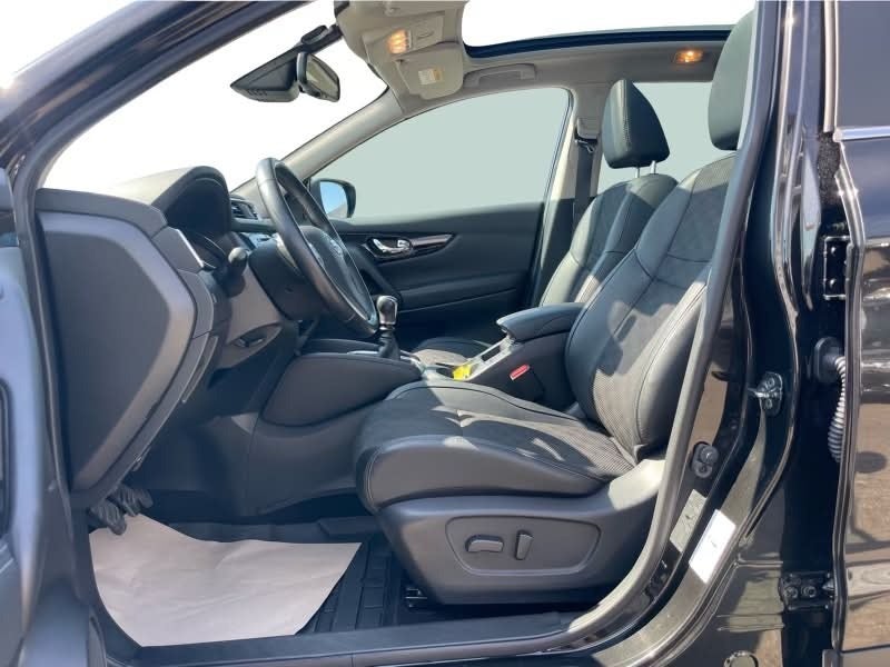 Nissan Qashqai 1,2 Dig-T 115 Tekna 5d
