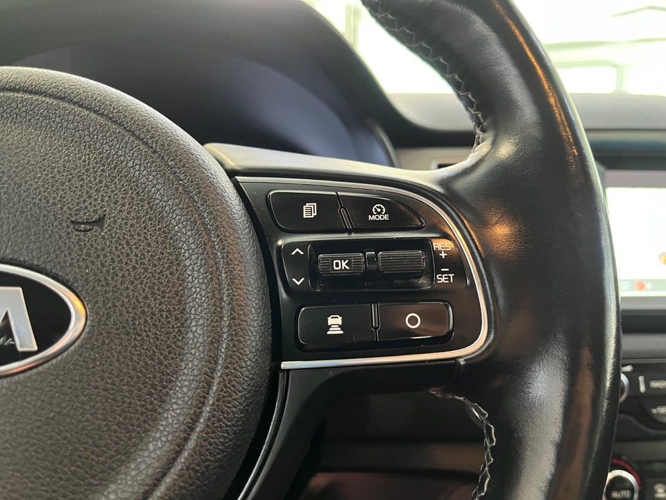Kia Niro 1,6 PHEV Advance DCT 5d