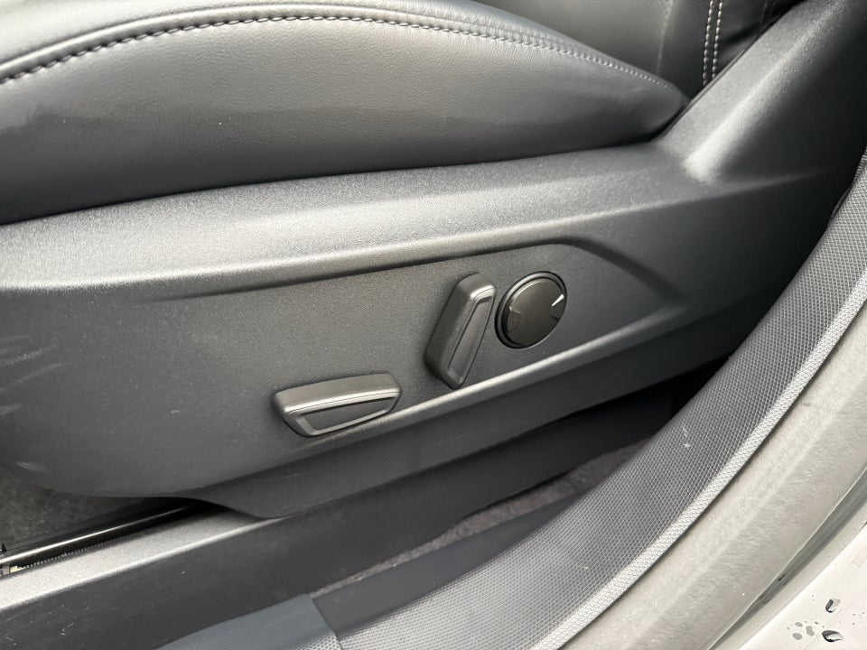 Ford Mustang Mach-E 98 Extended Range 5d