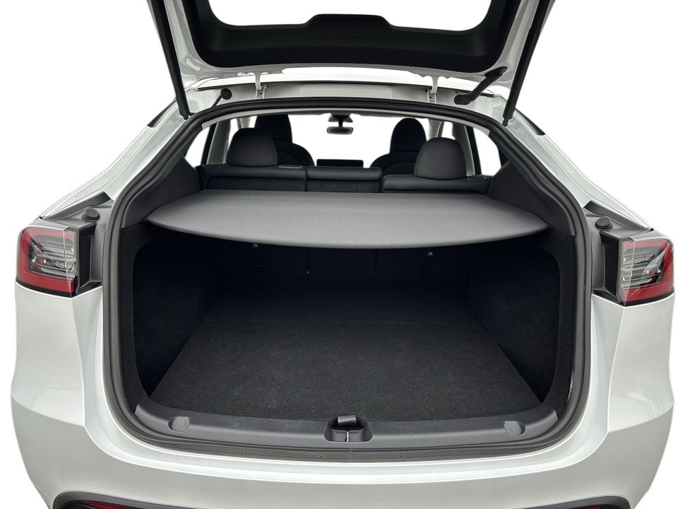 Tesla Model Y Long Range AWD 5d