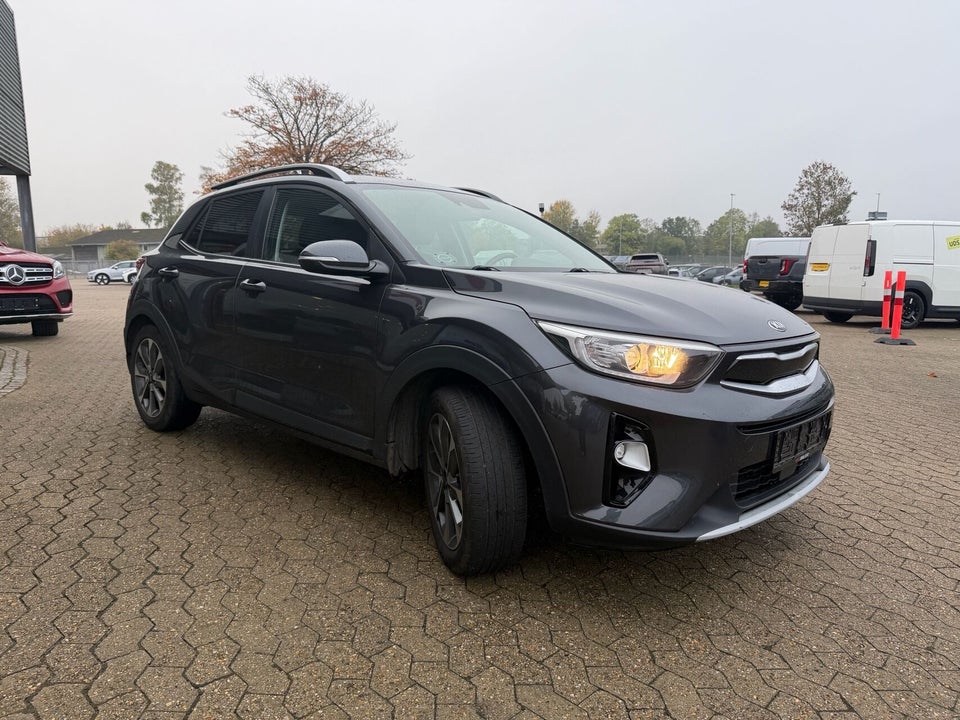 Kia Stonic 1,4 Premium 5d