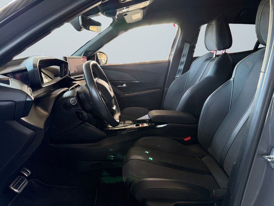 Peugeot e-2008 54 GT 5d