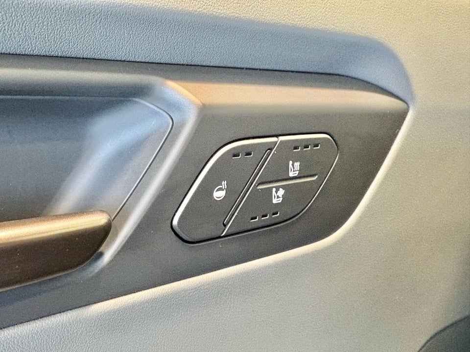 Kia EV9 76 Standard Range Upgrade RWD 7prs 5d