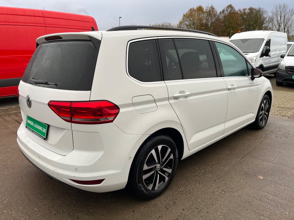 VW Touran 2,0 TDi 150 IQ.Drive DSG Van 5d