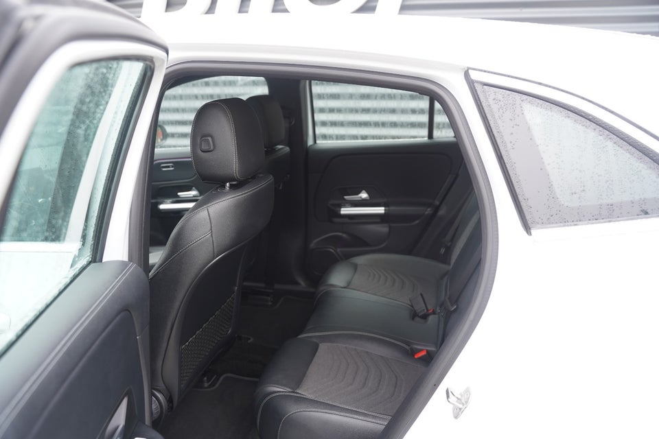 Mercedes EQA250+ Progressive 5d