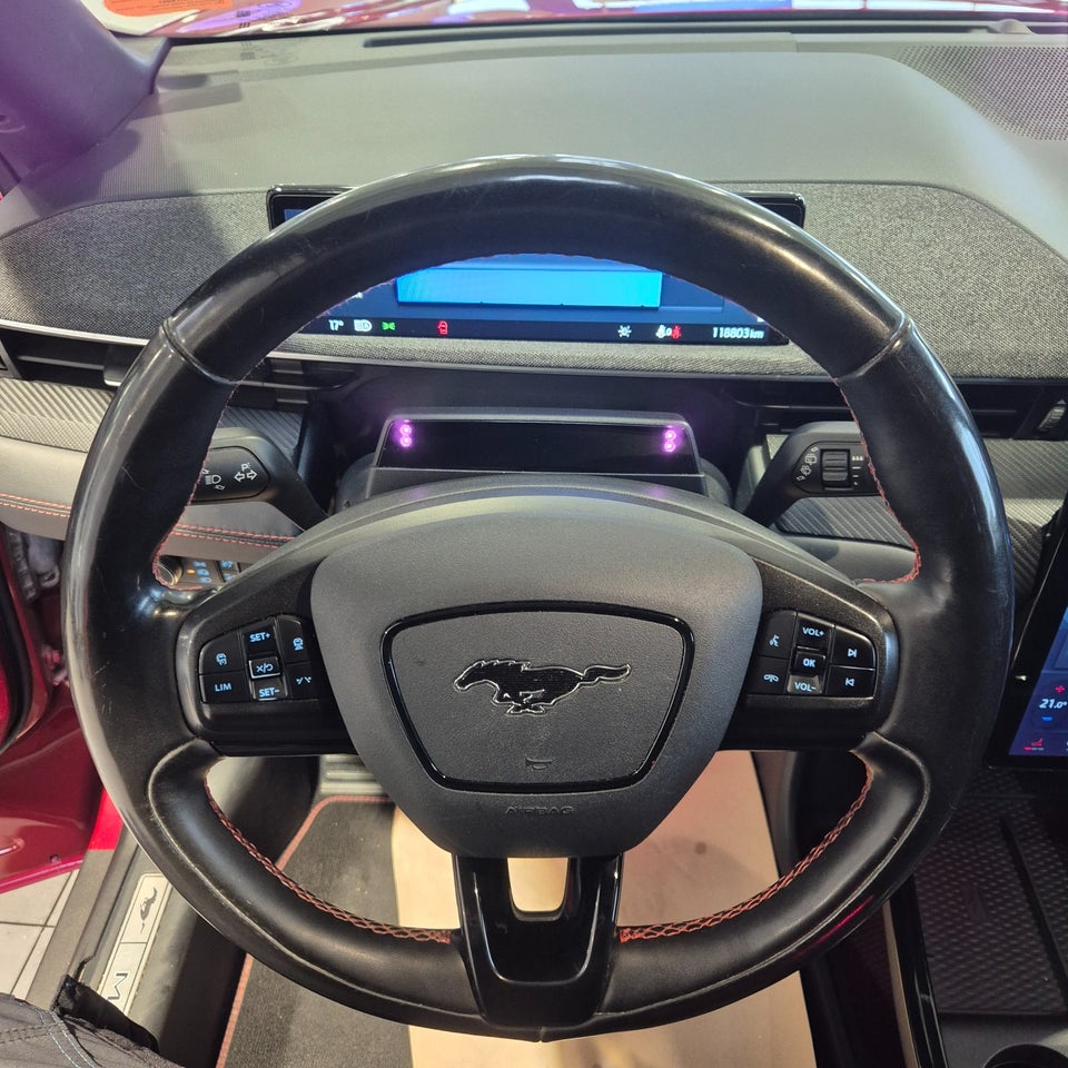 Ford Mustang Mach-E 88 Extended Range AWD 5d