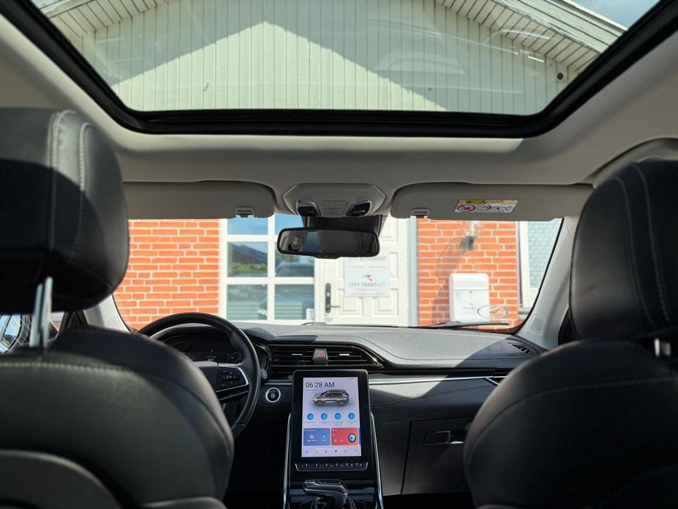 Maxus Euniq6 70  5d